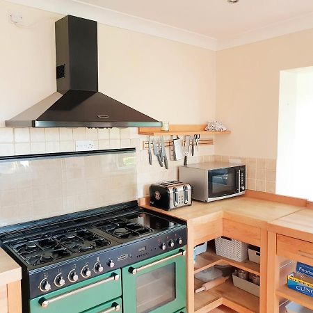 Specious 3Bed Property With Parking & Large Garden Aveley ภายนอก รูปภาพ