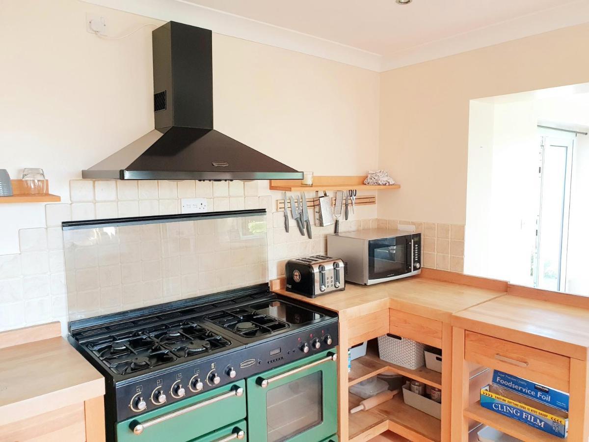 Specious 3Bed Property With Parking & Large Garden Aveley ภายนอก รูปภาพ